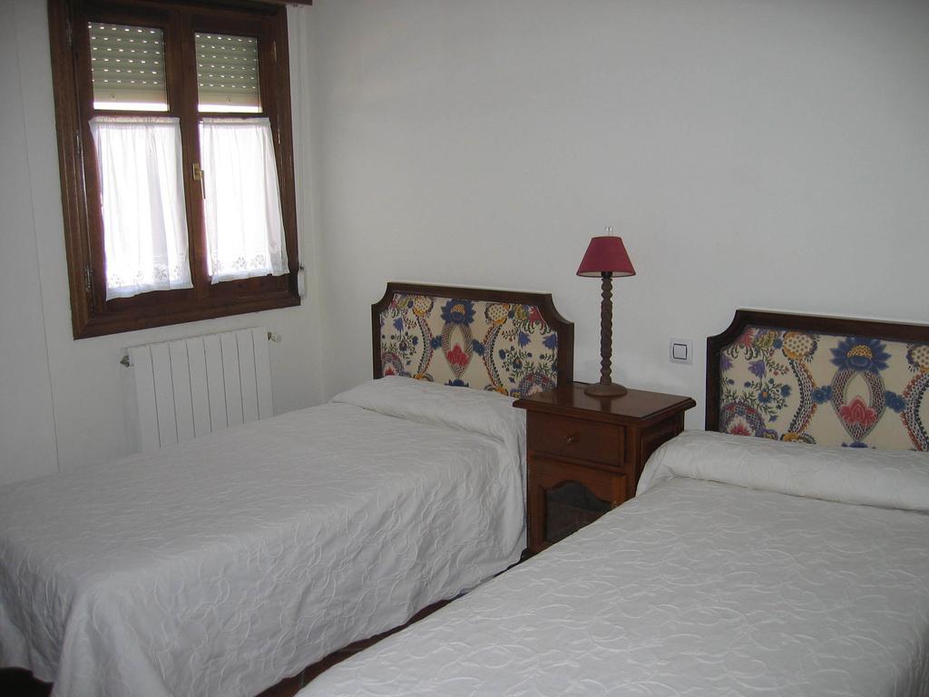 Apartamentos El Pajar Del Abuelo Пералехос-де-лас-Тручас Номер фото