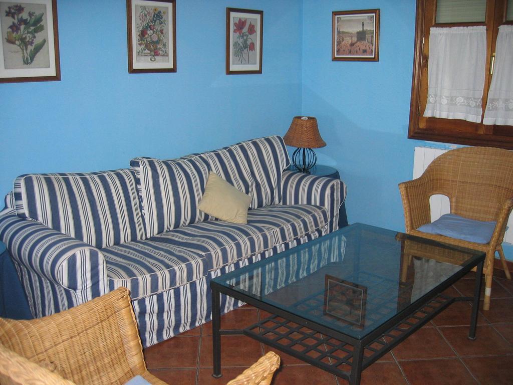 Apartamentos El Pajar Del Abuelo Пералехос-де-лас-Тручас Номер фото